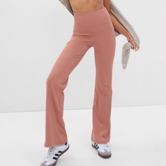 GAP Factory Pants - *Last Chance* GapFit Studio Rib Sky High Flare